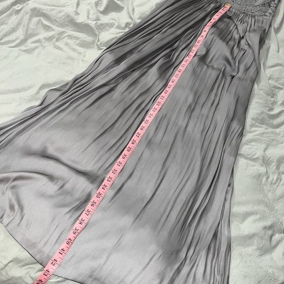 Maxi - Picture 7 of 8